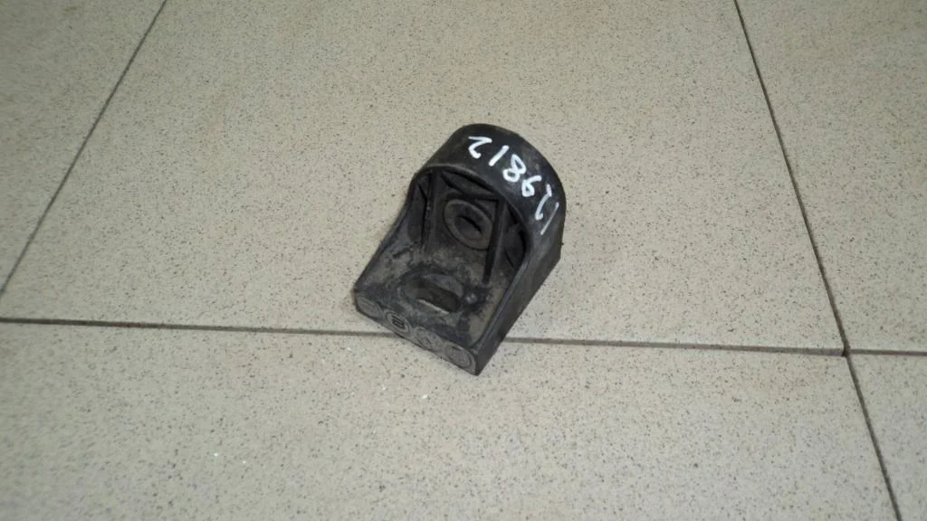 Кронштейн радиатора Peugeot Boxer 2012 250, 290