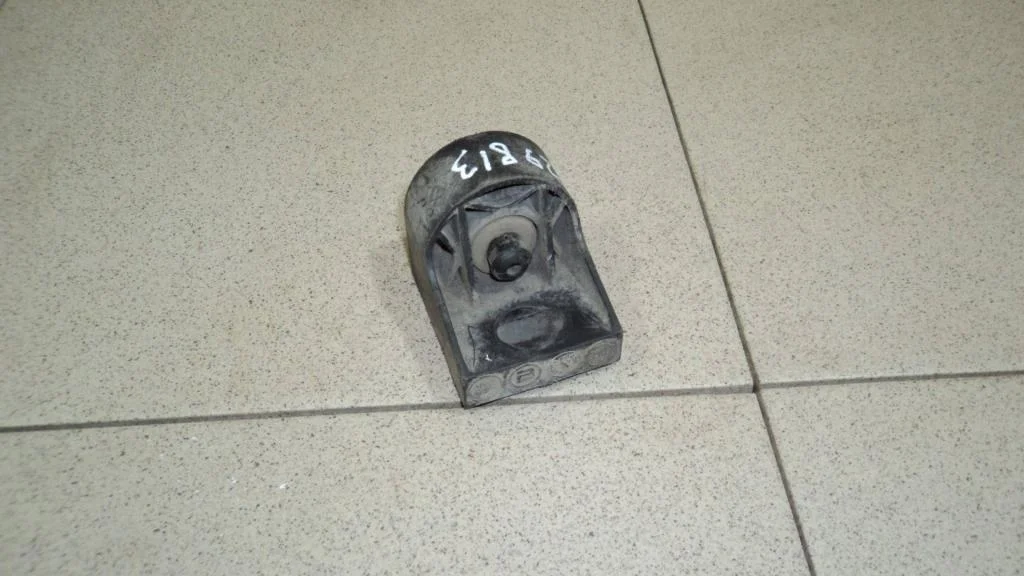 Кронштейн радиатора Peugeot Boxer 2012 250, 290