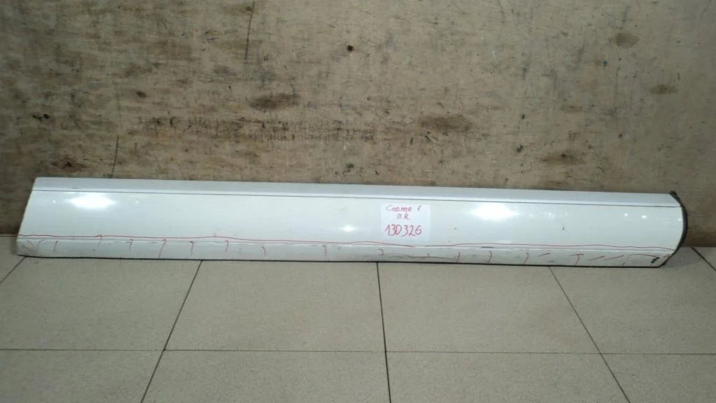 Накладка двери передней правой Porsche Cayenne 1 955, 957