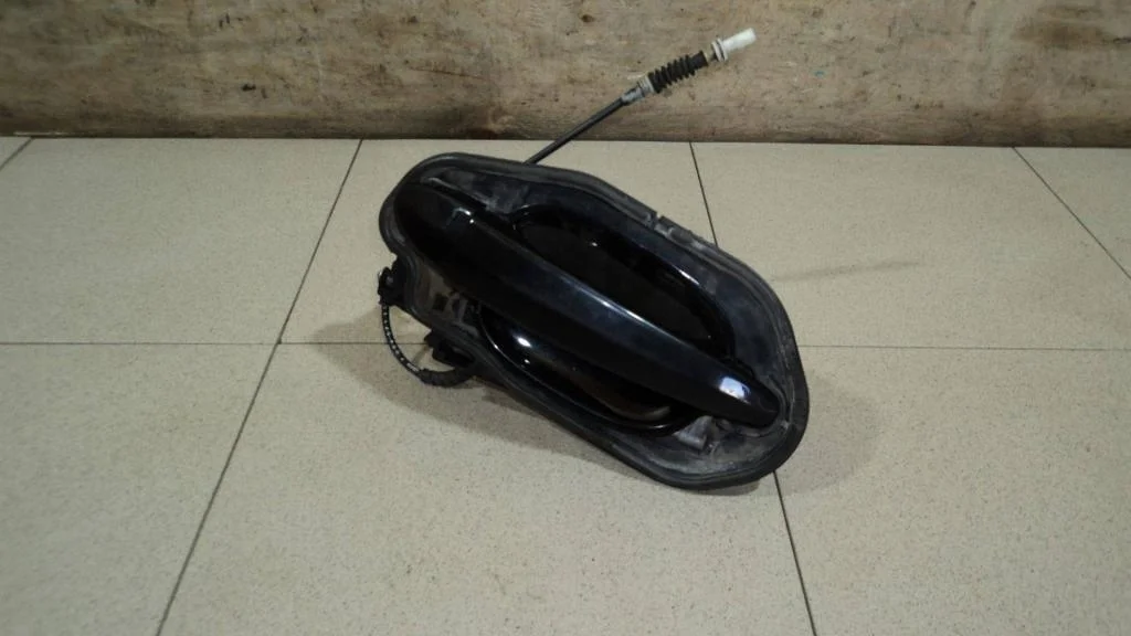 Ручка двери задней наружная левая BMW 5-Series E60, E61