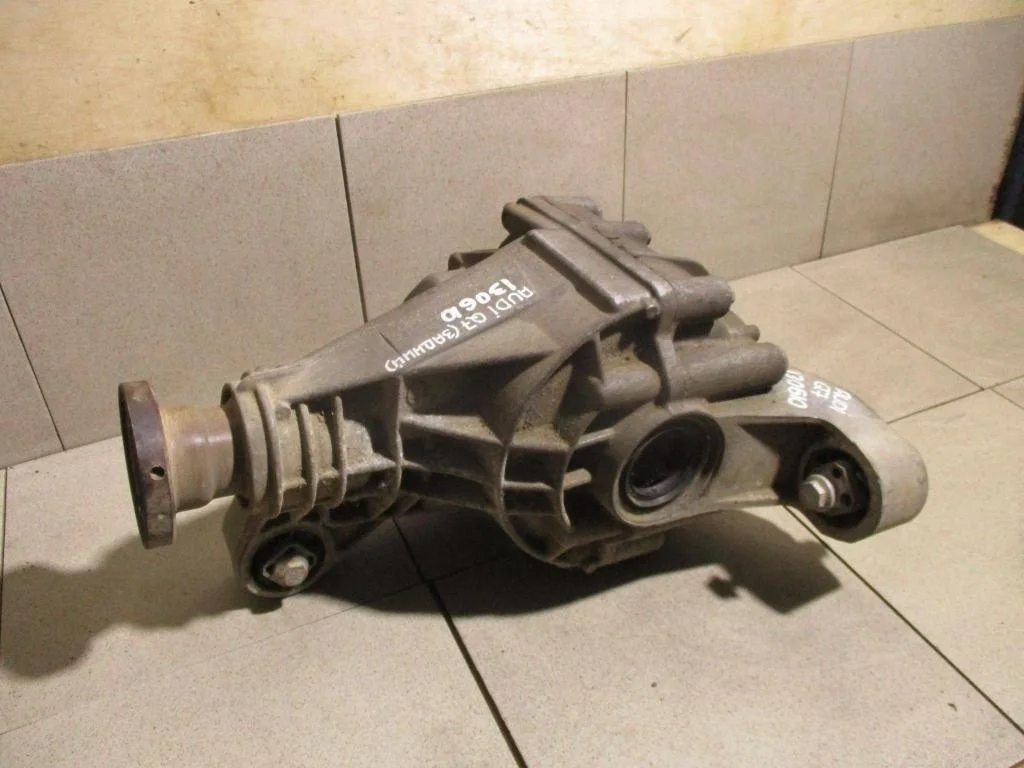 Редуктор заднего моста Audi Q7 2008 4L