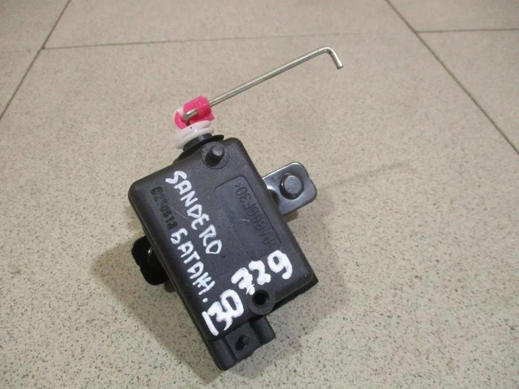 Активатор замка багажника Renault Sandero 1 BS