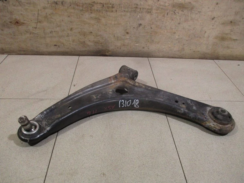 Рычаг передний левый Mitsubishi ASX 2017