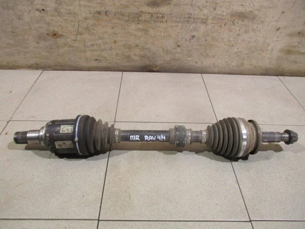 Полуось передняя левая Toyota RAV4 A40