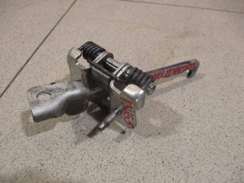 Ограничитель двери Renault Logan 2 L52