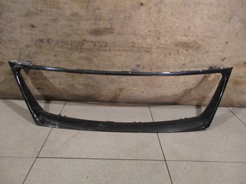 Рамка решетки радиатора Lexus IS250 XE20