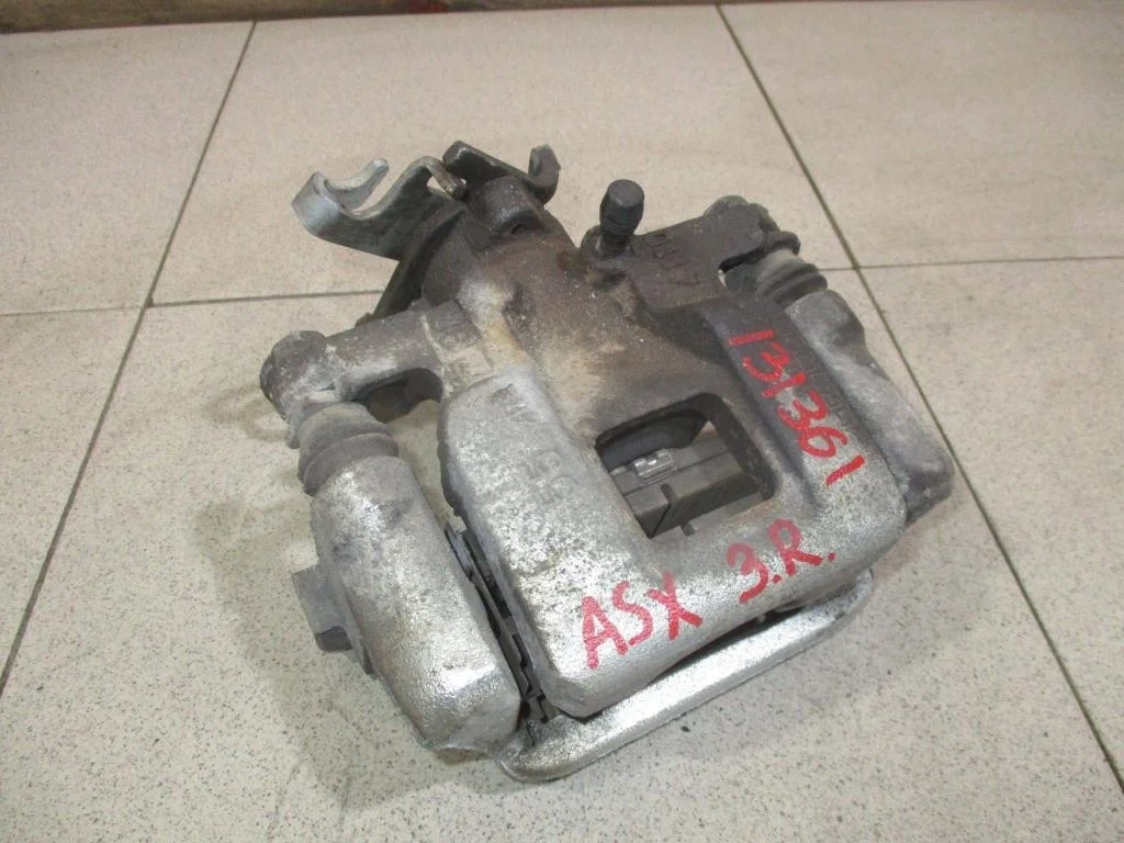 Суппорт задний правый Mitsubishi ASX 2017