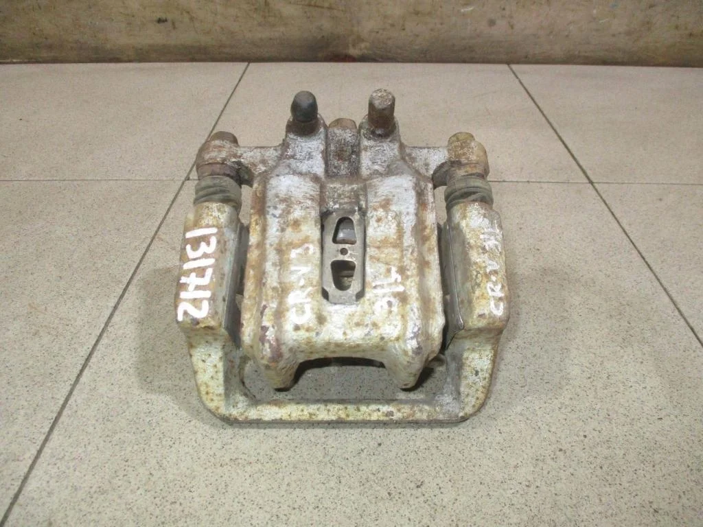 Суппорт задний левый Honda CR-V 4 RM