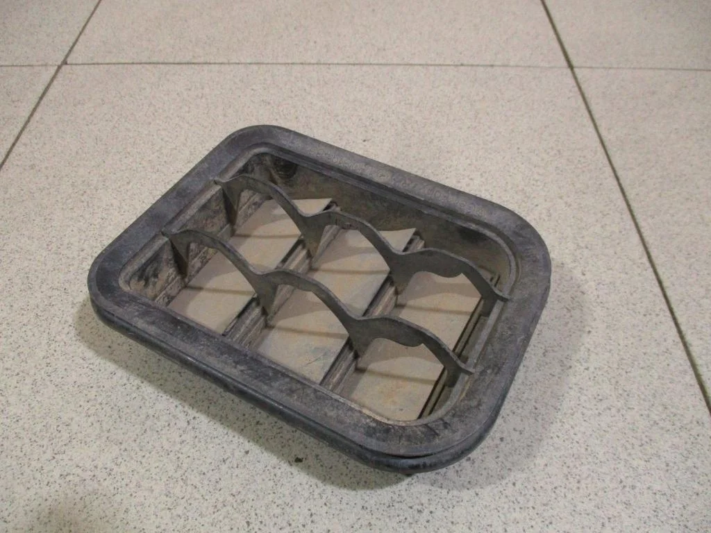 Решетка вентиляционная Skoda Fabia 1 6Y