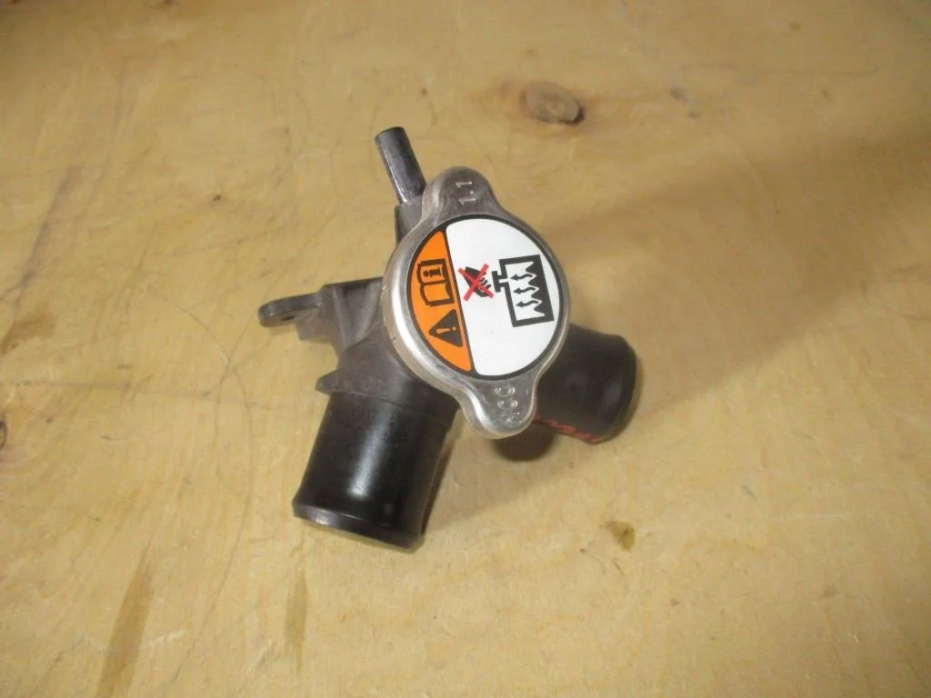 Горловина радиатора Kia Ceed 2 2014 JD