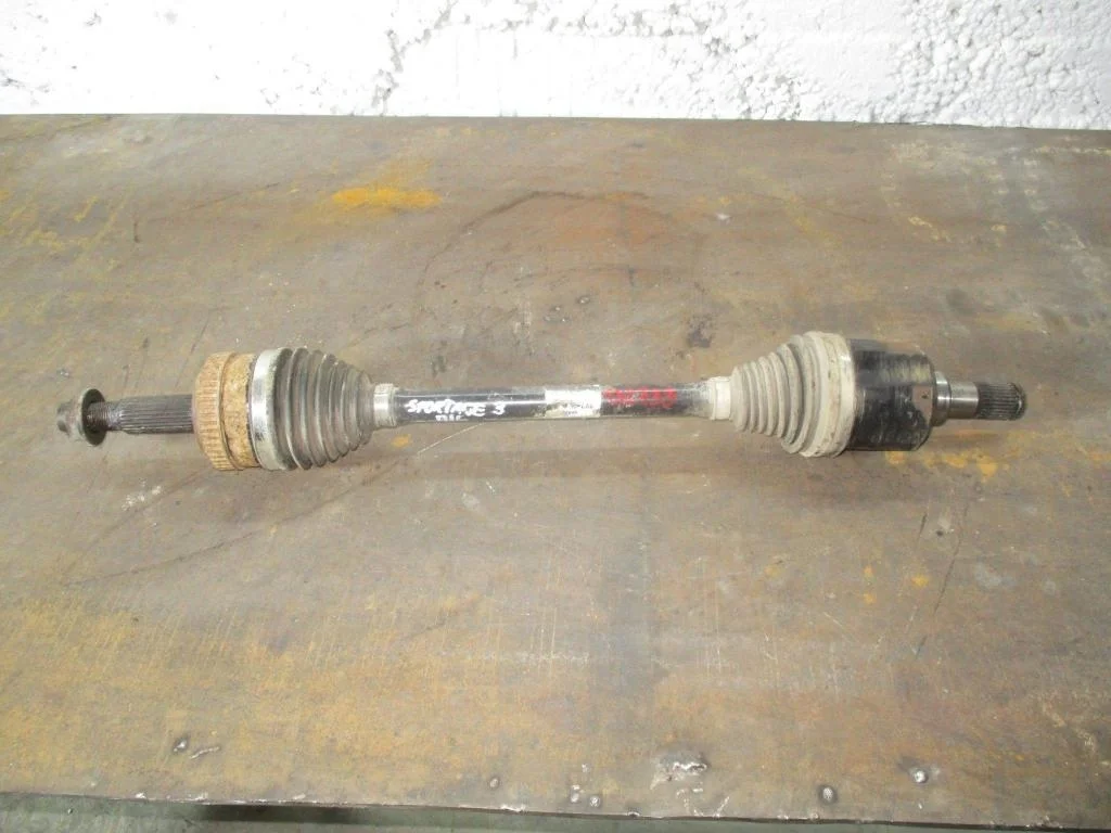 Полуось передняя левая Kia Sportage 3 2014 SL