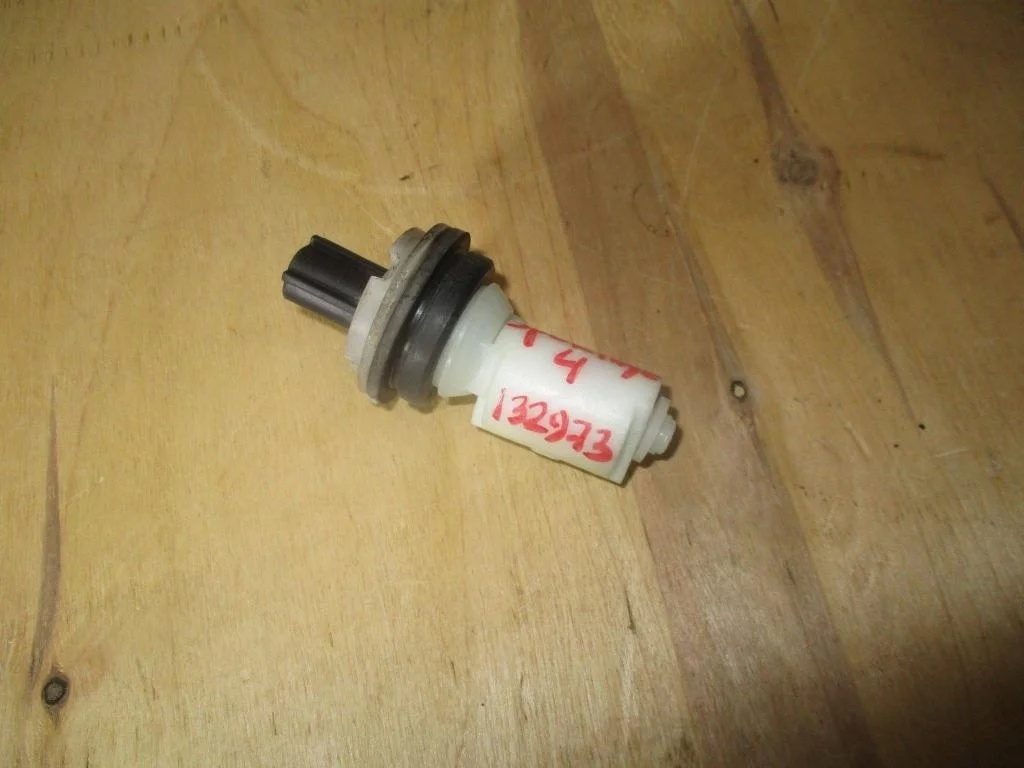 Датчик уровня бачок омывателя Kia Sportage 4 2018 QL