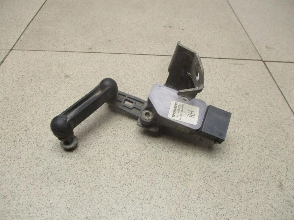 Датчик высоты дорожного просвета Volvo XC90 2 2015
