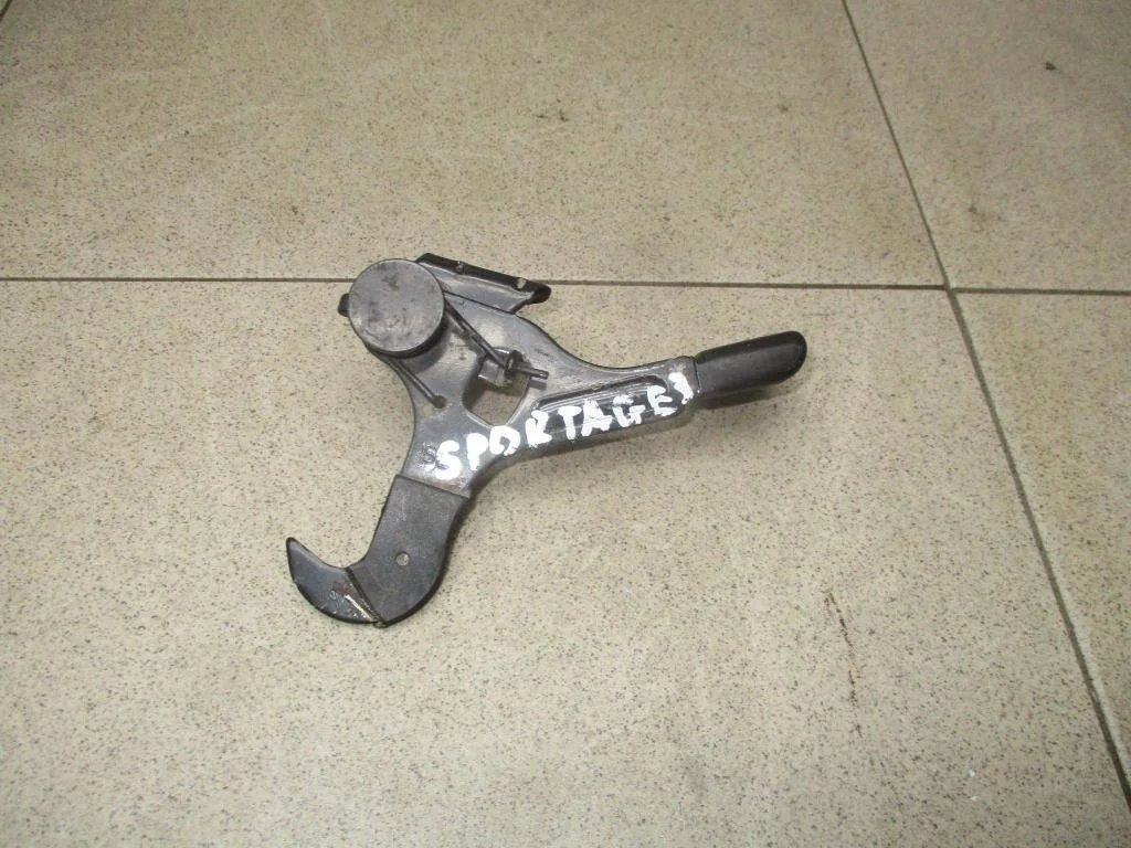 Крючок капота Kia Sportage 3 2014 SL