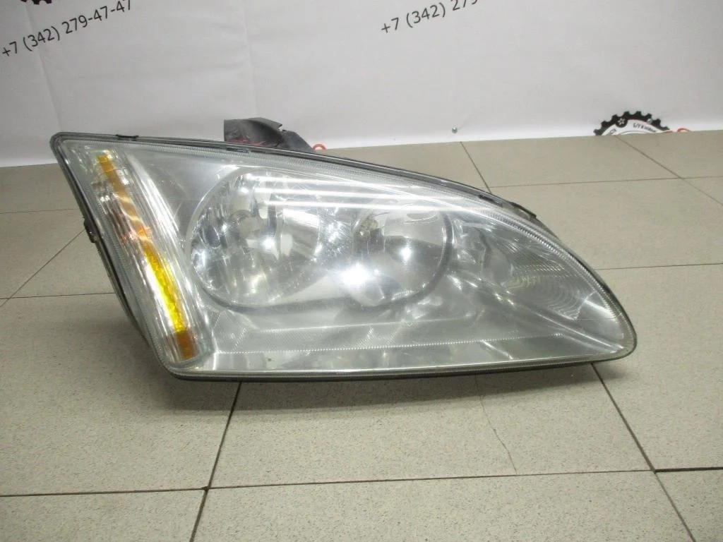 Фара правая Ford Focus 2
