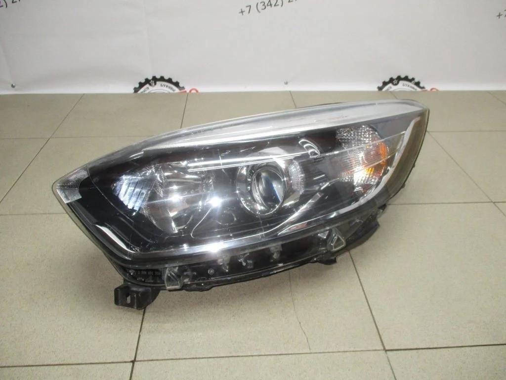 Фара левая Renault Kaptur