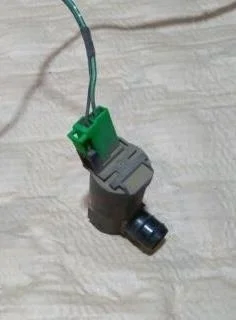 Б.у. насос омывателя MITSUBISHI AIRTREK CU5W MITSUBISHI AIRTREK CU5W