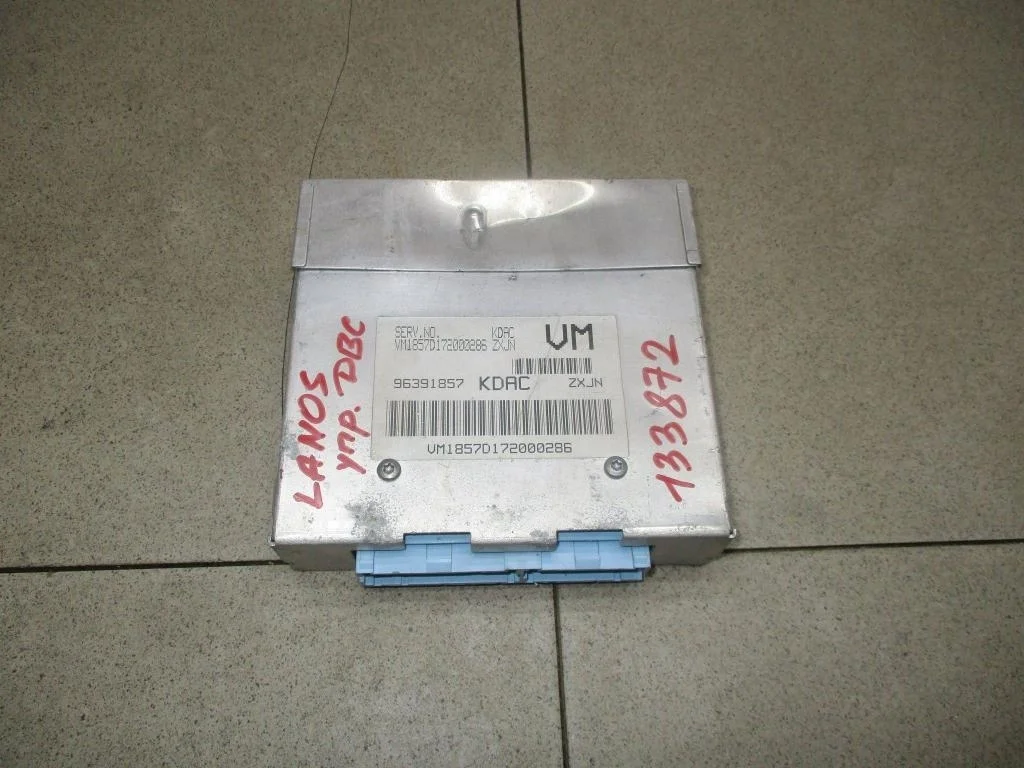 Блок управления двигателем Chevrolet Lanos T100