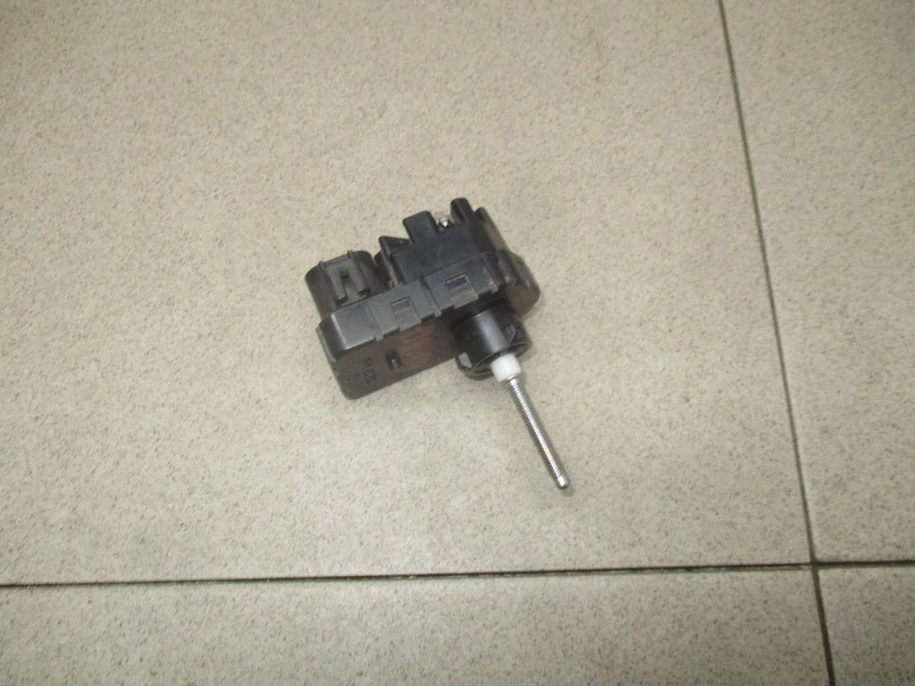 Моторчик корректора фары Toyota Land Cruiser Prado J150