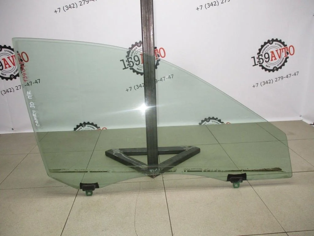 Стекло двери передней правой Toyota Camry 2003 XV30