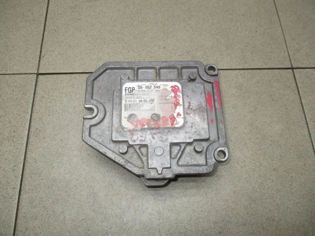 Блок управления двигателем Opel Vectra