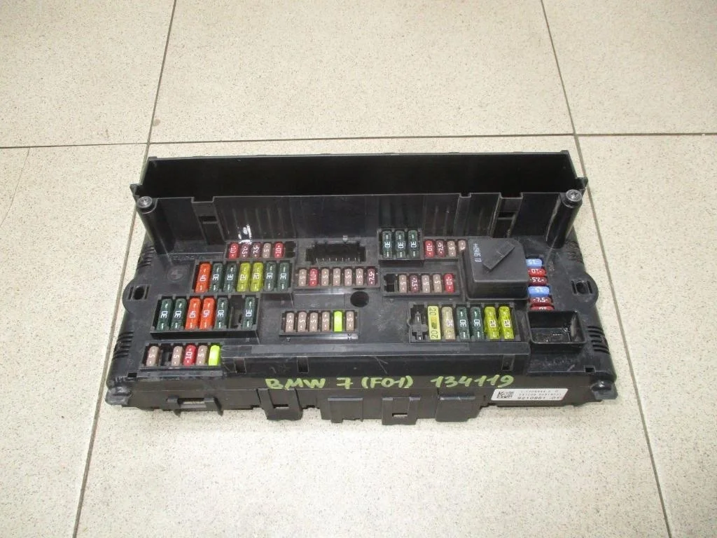 Блок предохранителей BMW 7-Series F01, F02, F03, F04
