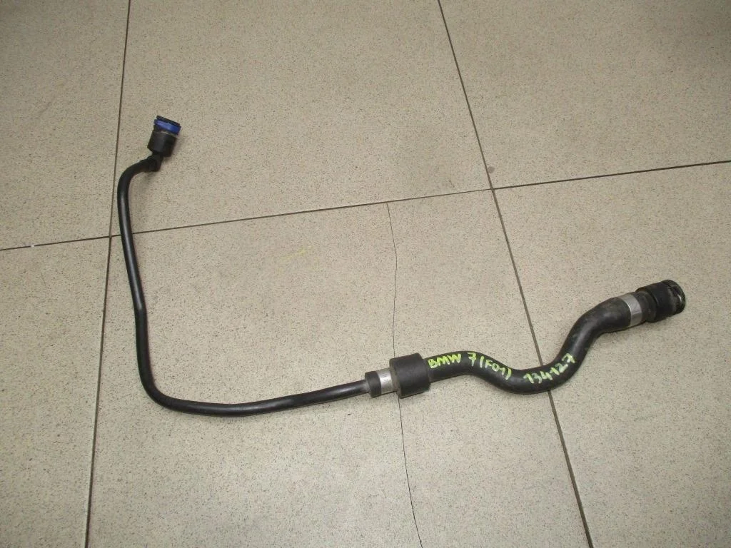 Шланг системы охлаждения BMW 7-Series F01, F02, F03, F04
