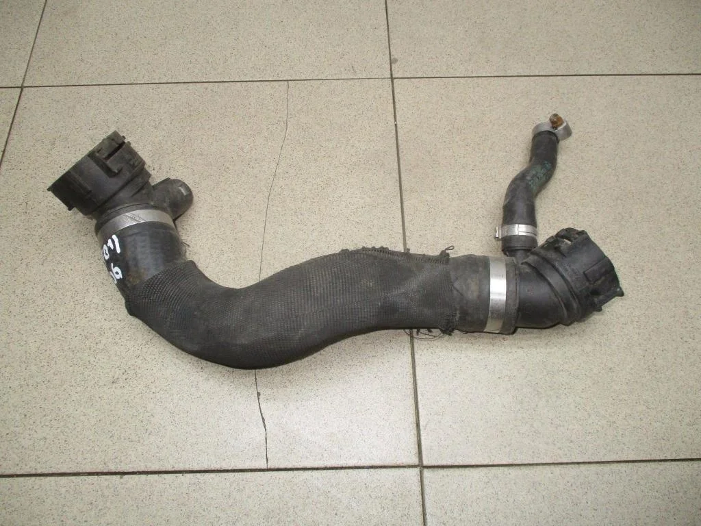 Патрубок радиатора BMW 7-Series F01, F02, F03, F04