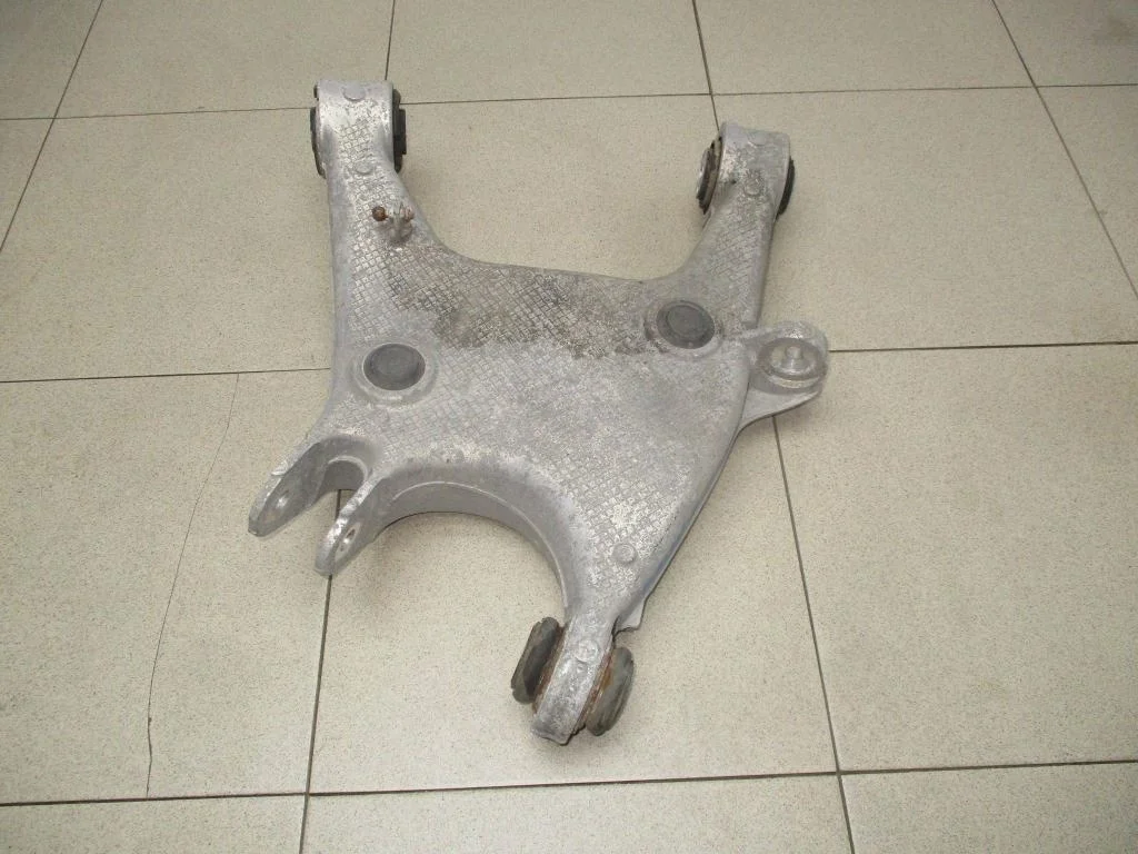 Рычаг задний нижний левый BMW 7-Series F01, F02, F03, F04