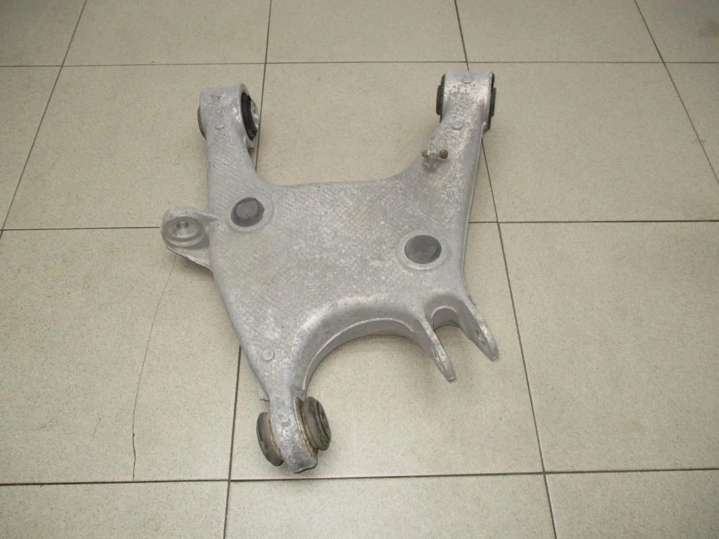 Рычаг задний нижний правый BMW 7-Series F01, F02, F03, F04