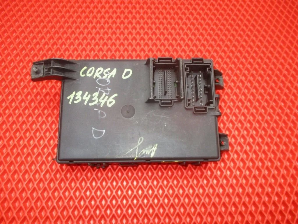 Блок предохранителей Opel Corsa D