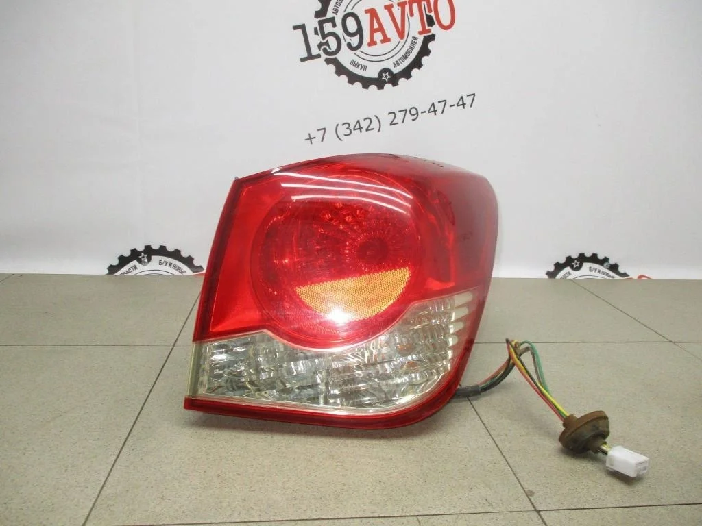 Фонарь задний наружный правый Chevrolet Cruze 2010 J300