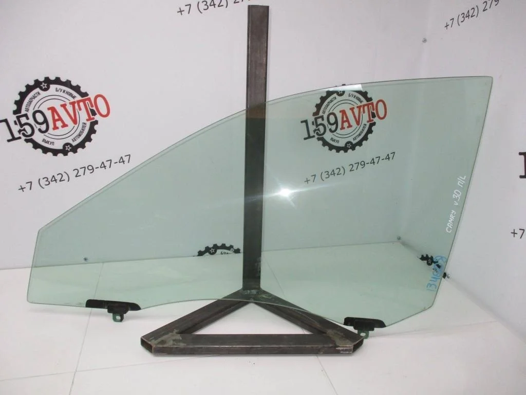 Стекло двери передней левой Toyota Camry XV30