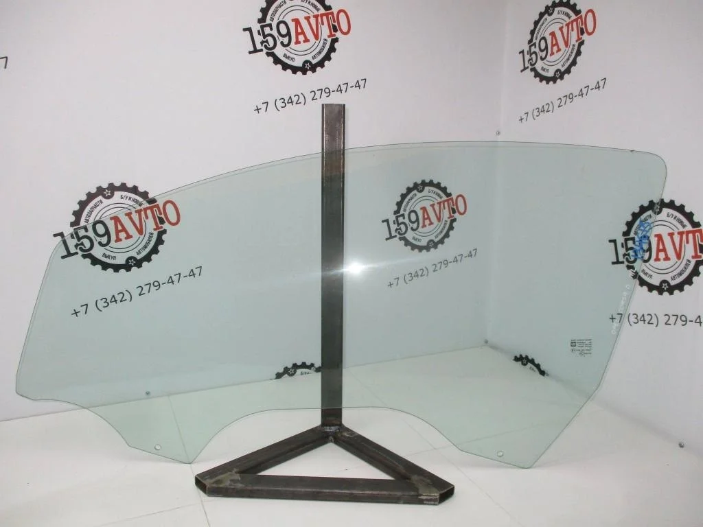 Стекло двери передней левой Opel Corsa D