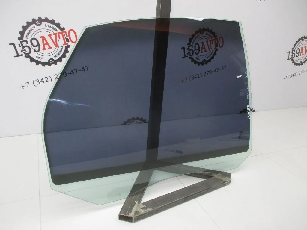 Стекло двери задней правой Ford Focus 2