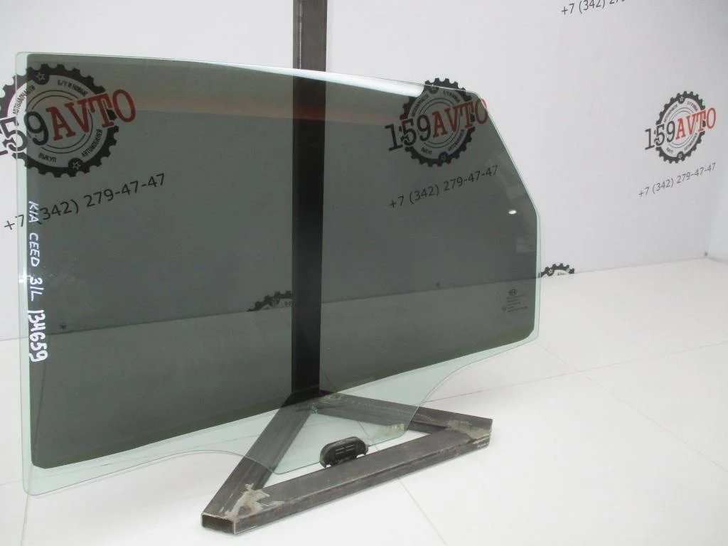 Стекло двери задней левой Kia Ceed 1