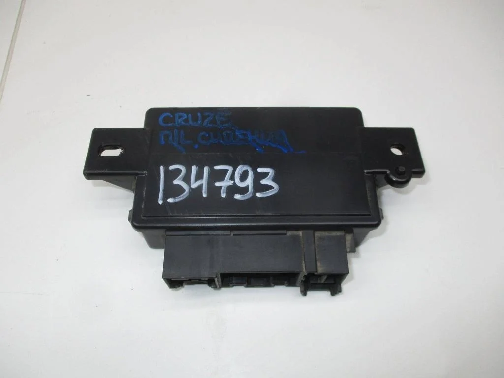 Блок электронный Chevrolet Cruze 2010 J300