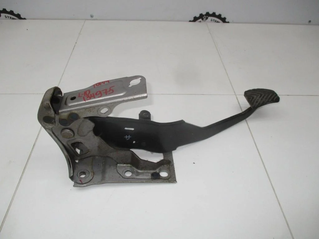 Педаль тормоза Mitsubishi Lancer 10 2008 CY