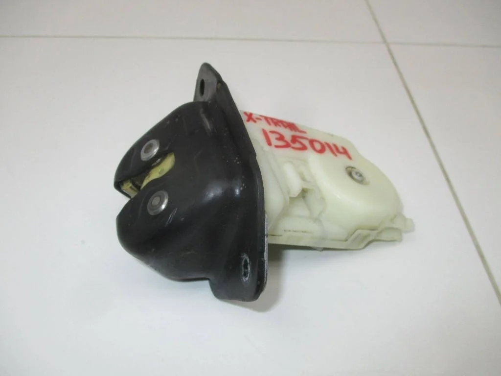 Замок багажника Nissan X-Trail 2008 T31