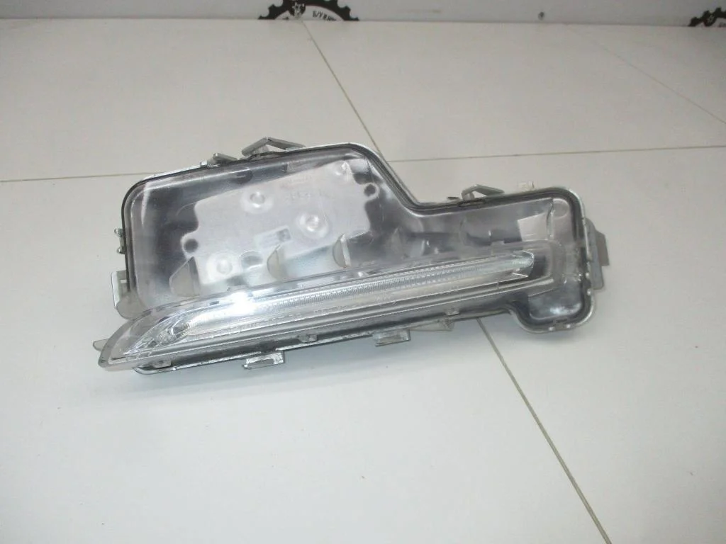 Фара противотуманная левая Volvo S60 2 Y20