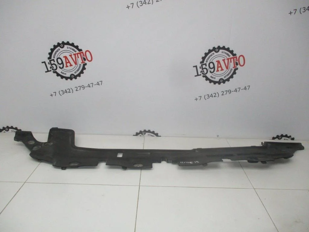 Кожух замка капота Toyota Corolla E150