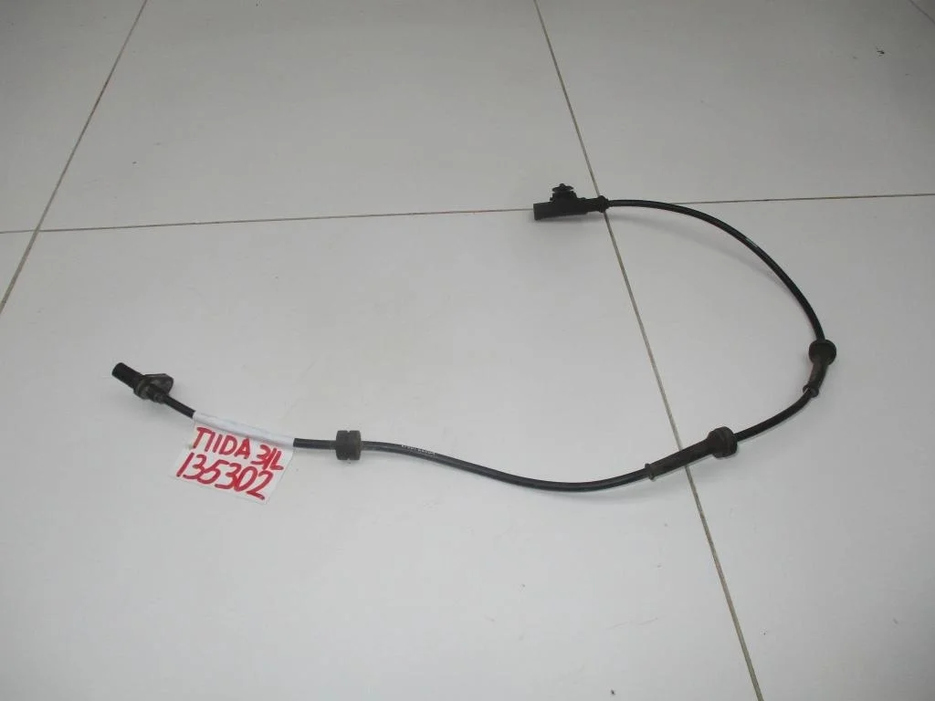 Датчик abs задний левый Nissan Tiida C11