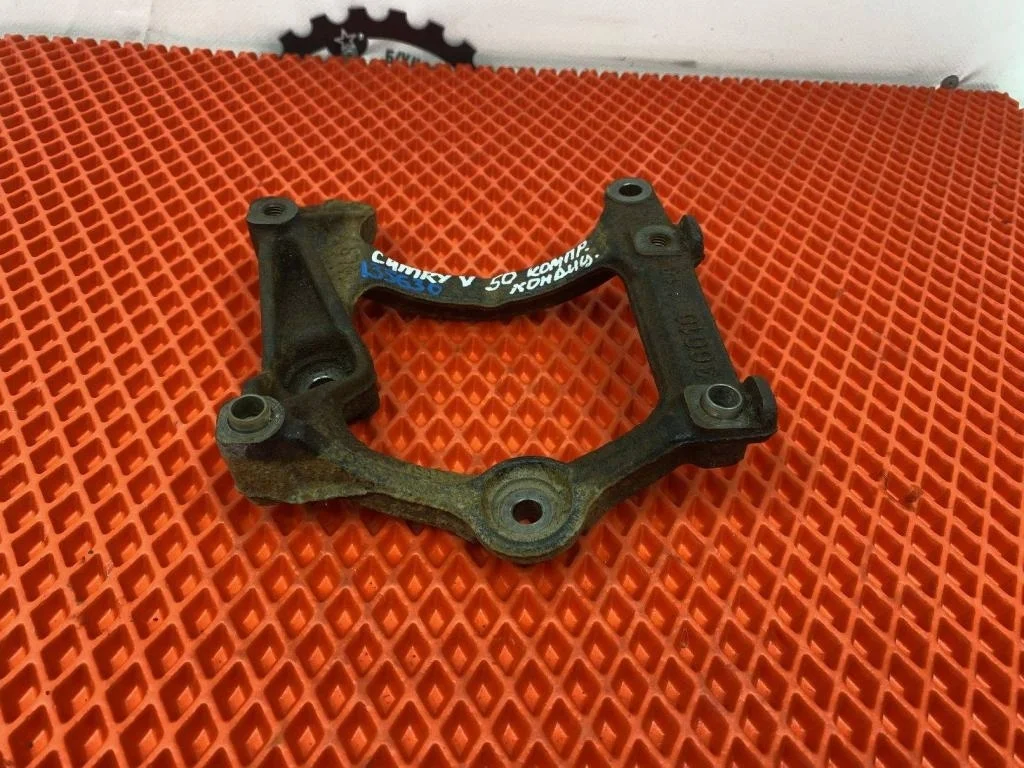 Кронштейн кондиционера Toyota Camry 2012 XV50