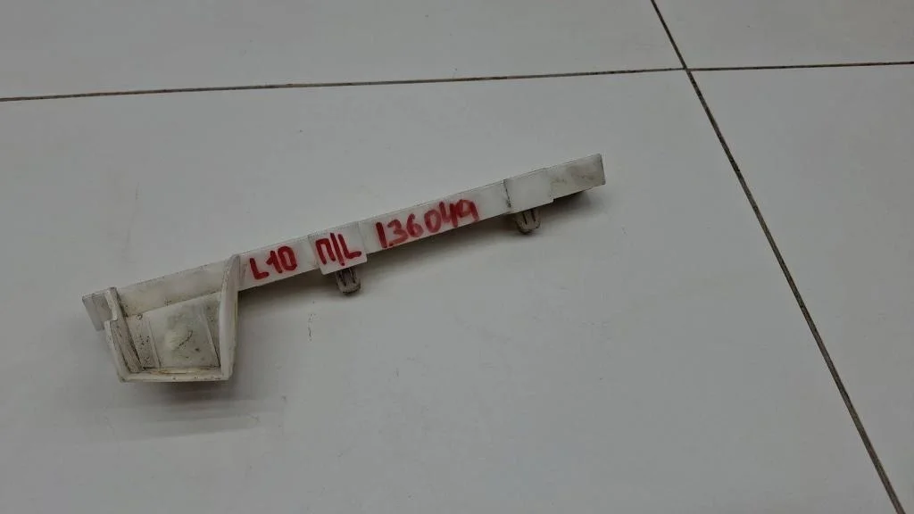 Кронштейн переднего бампера левый Mitsubishi Lancer 10 2008 CY