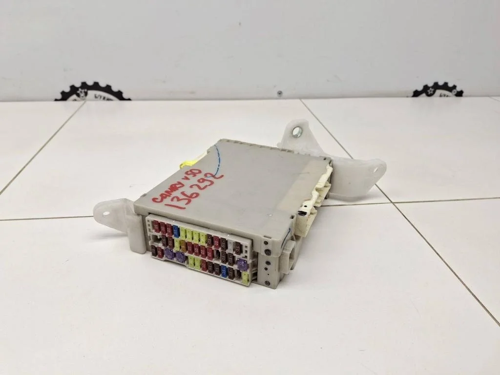 Блок предохранителей Toyota Camry 2012 XV50