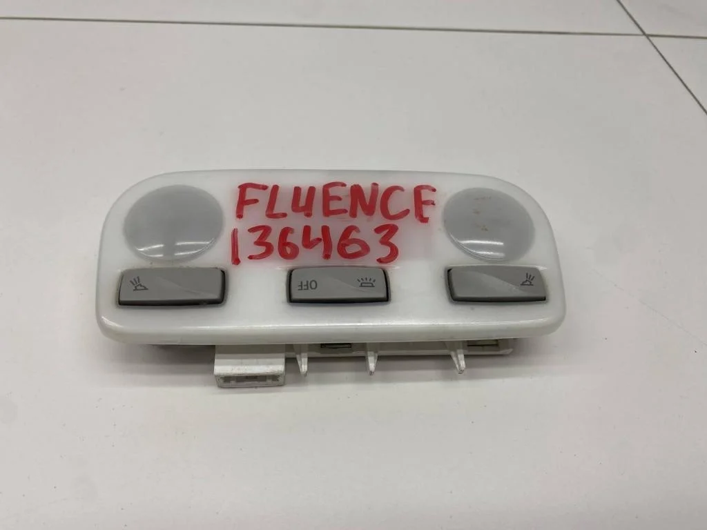 Плафон салонный Renault Fluence 2010