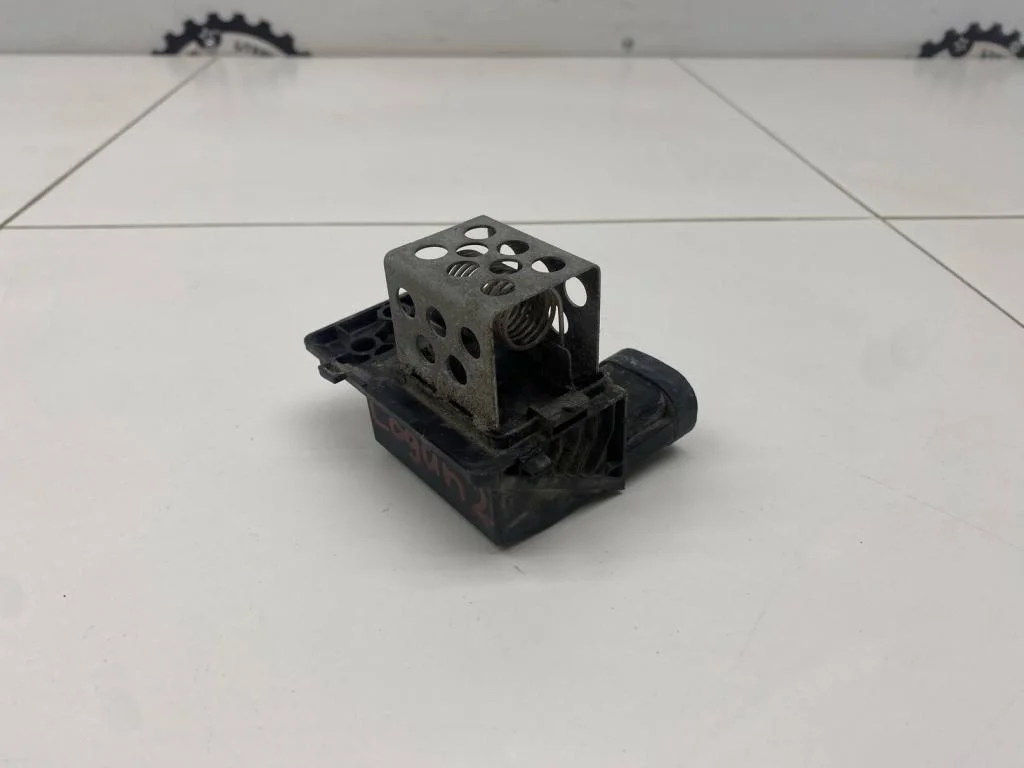 Резистор Renault Logan Stepway 2 2020 L52