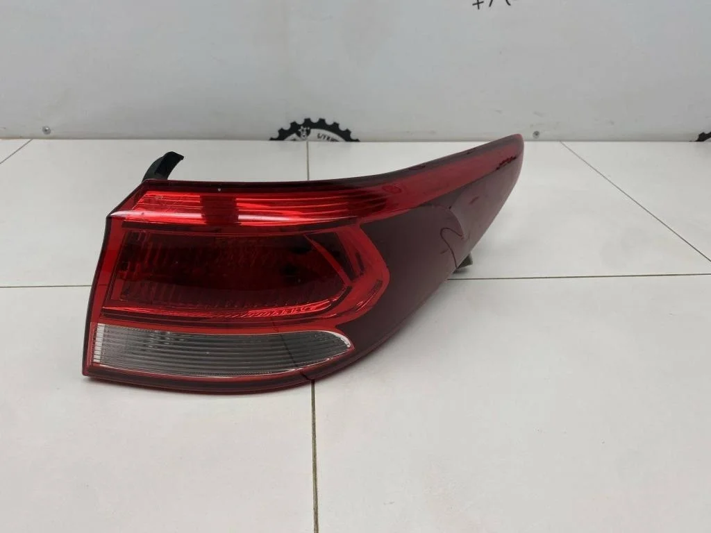 Фонарь задний наружный правый Kia RIO 4 2018 FB