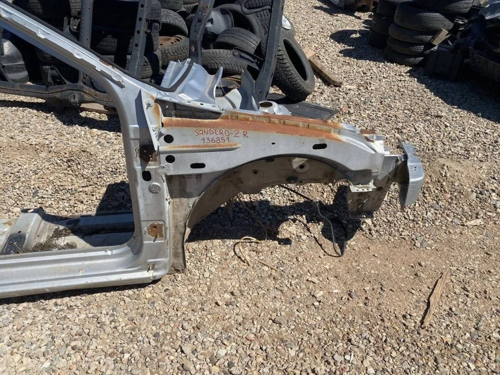 Лонжерон передний правый Renault Sandero 2 5S