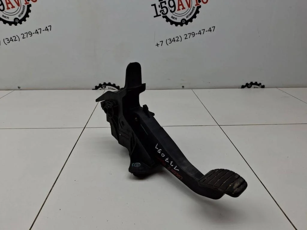 Педаль сцепления Renault Logan Stepway 2 2020 L52